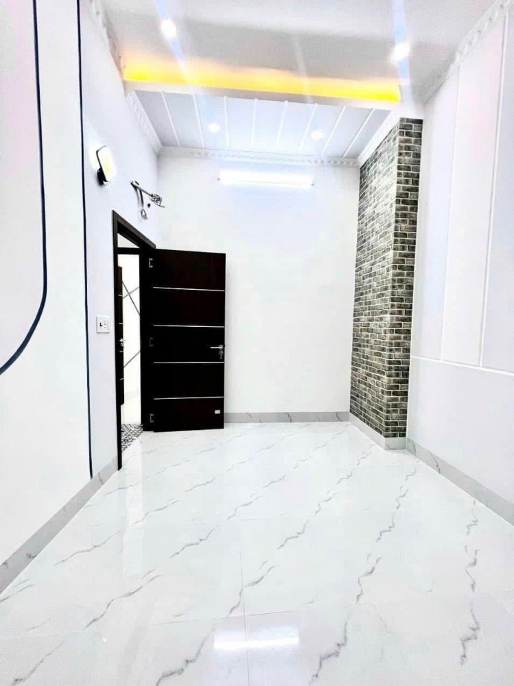 - Chủ gửi Bán nhà 1 trệt 1 lầu giáp KDC Đại Ngân, P. An Khánh, , TP. Cần Thơ. ( quẹo trái 80m )