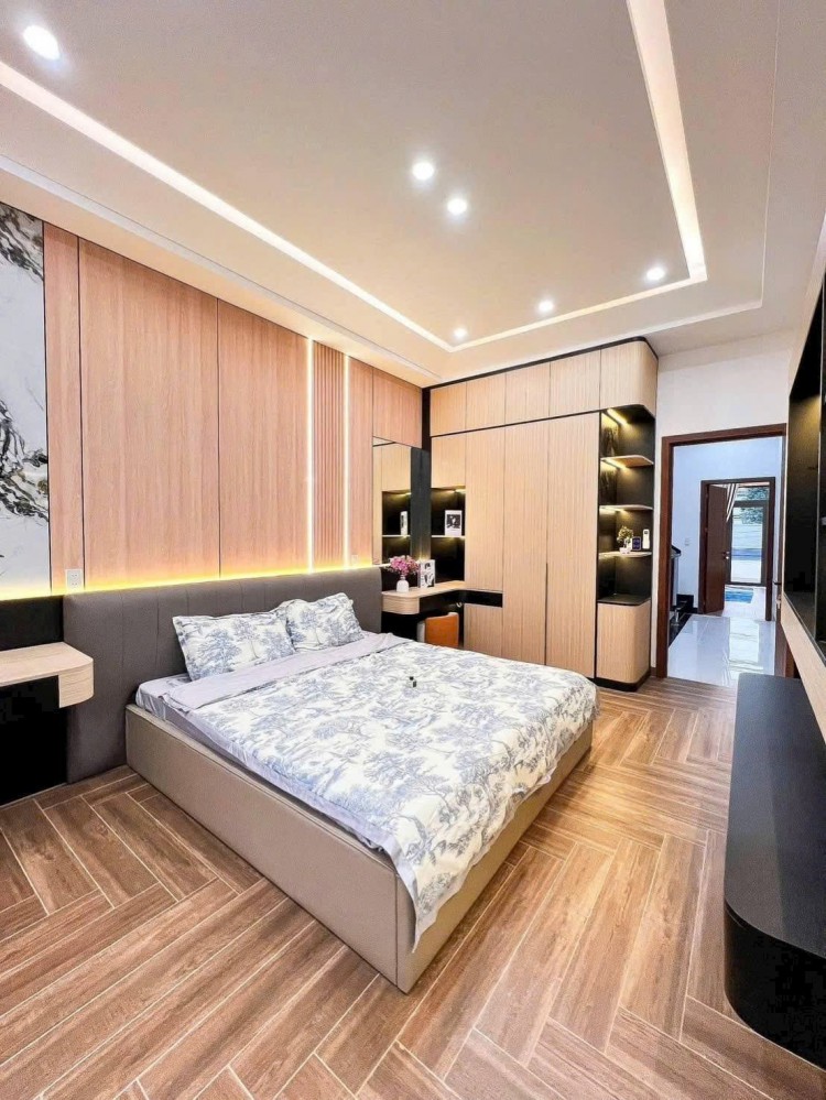 BÁN NHÀ 1 TRỆT 2 LẦU MỚI HOÀN THIỆN FULL NỘI THẤT CAO CẤP