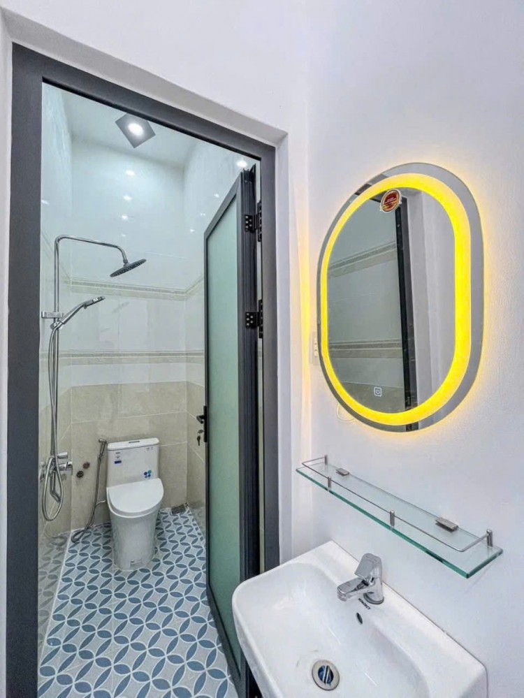 BÁN NHÀ TRỆT LẦU MỚI XÂY 100% - TRỤC CHÍNH HẺM 122 ĐƯỜNG NGUYỄN THÔNG- P. BÌNH THỦY- TP.CẦN THƠ