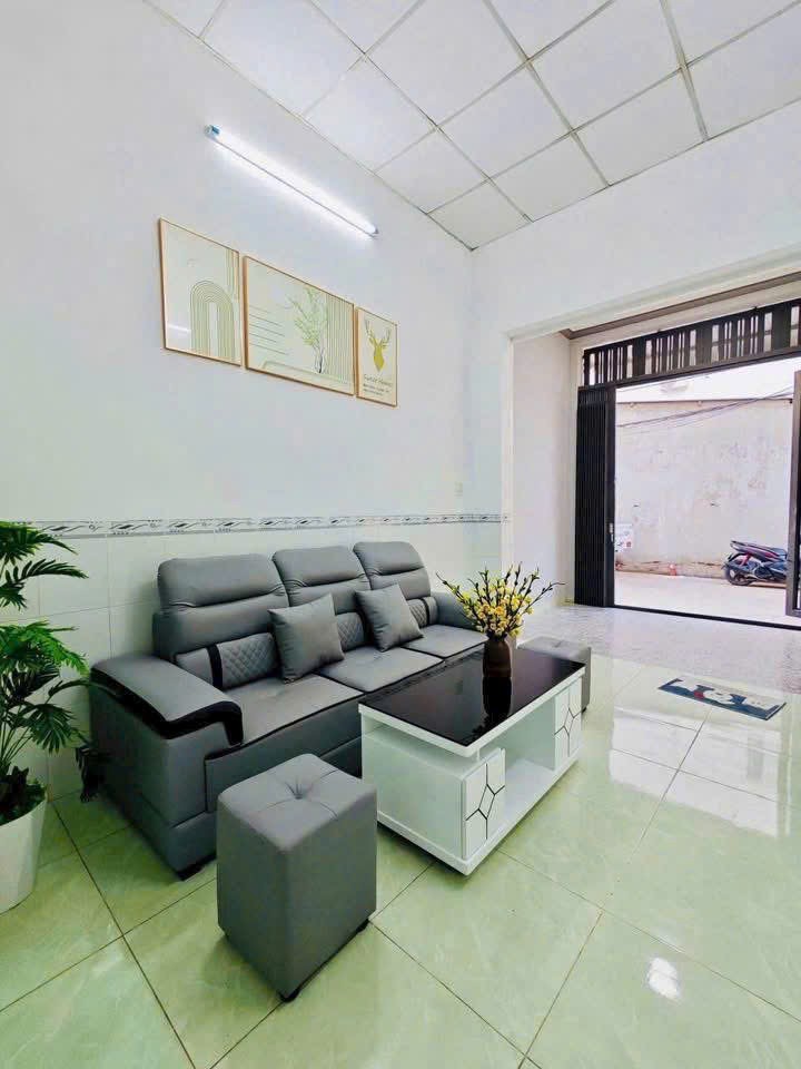 NHÀ TRỆT LẦU DIỆN TÍCH RỘNG RÃI 2 MẶT TIỀN TRƯỚC SAU( ĐẬU Ô TÔ TRƯỚC NHÀ)HẺM 105 TRẦN QUANG DIỆU