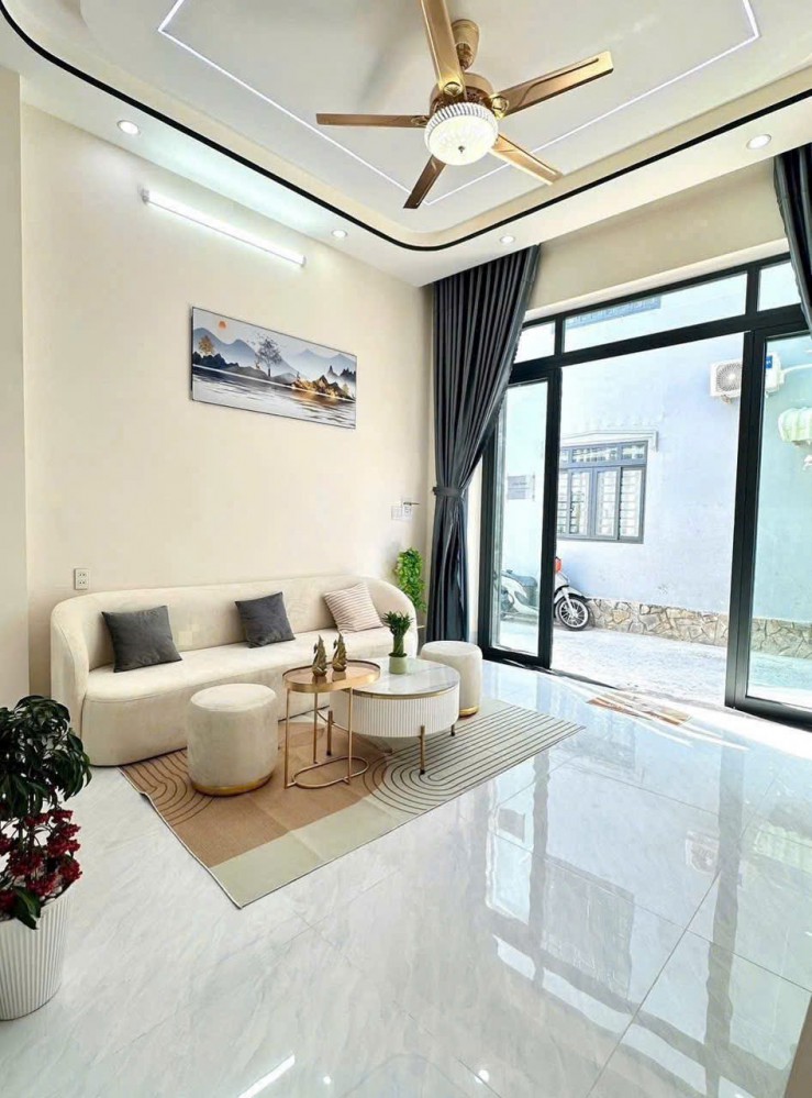 Nhà trệt lầu gần siêu thị Lotte Mậu Thân. Hẻm 9 Phạm Ngọc Hưng, phường Cái Khế, Cần Thơ