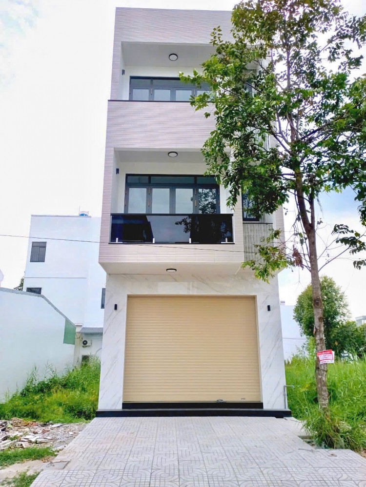 NHÀ TRỆT 2 LẦU – MẶT TIỀN LỚN – ĐƯỜNG 20M 2 CHIỀU