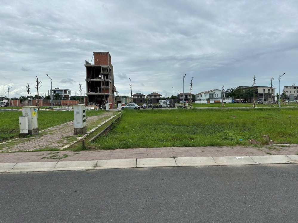 Bán đất nam long 2 đối diện công viên 6x15