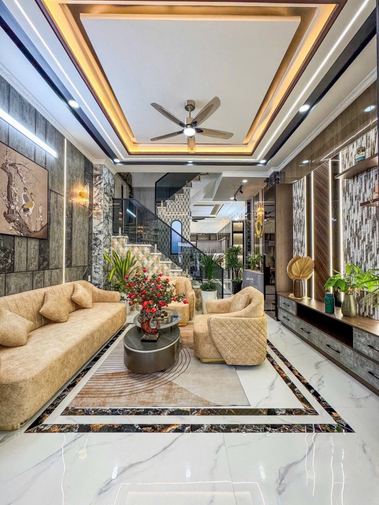 Bán nhà 4 tầng đường Nguyễn hiền trong kdc 91b trung tâm cần thơ ngay chợ