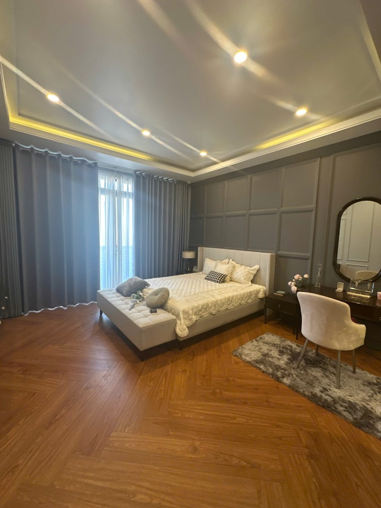 Căn góc 2MT Nhà 1trêt 1lầu 2pn,3tolet,dt 4,2x24 shr,giá 2,69tỷ lh e Hà 0939020855