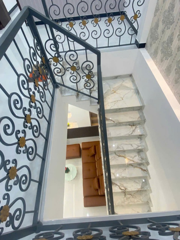 Bán nhà trệt lầu mới gần Bệnh viện số 10, tỉnh lộ 925