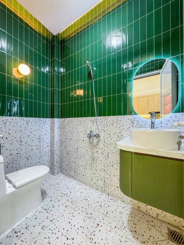 Bán nhà trệt lầu mới hẻm 49 Trần Hoàng Na