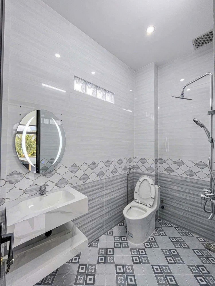 Cặp nhà đẹp gần bờ kè, gần chợ An Bình