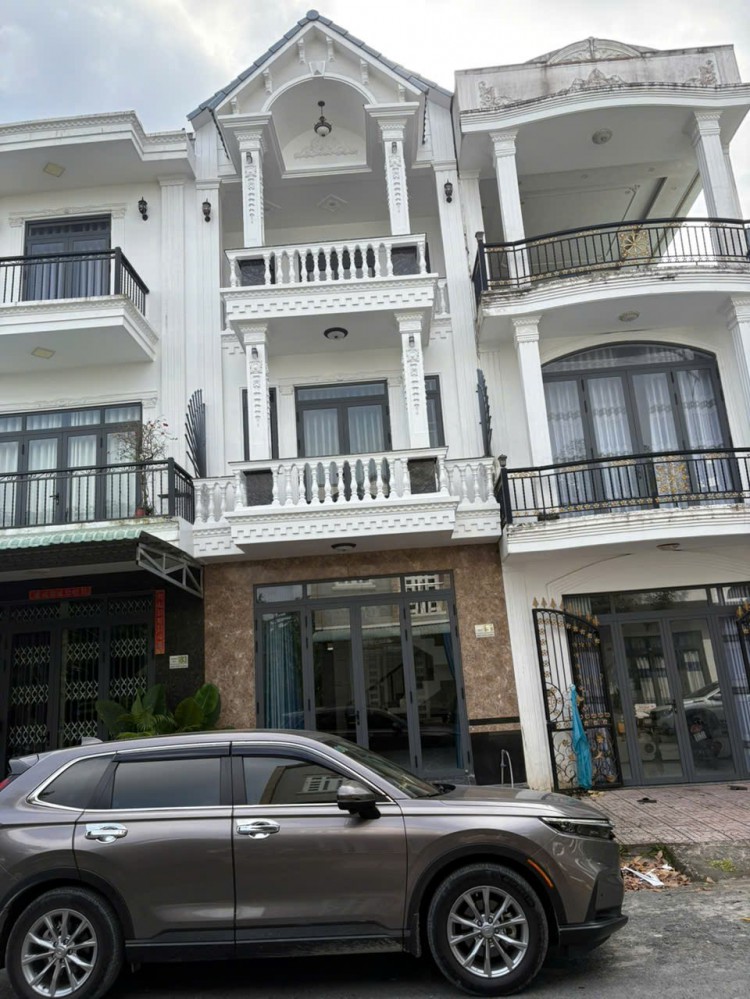 Cho thuê nhà trệt 2 lầu KDC Cửu Long