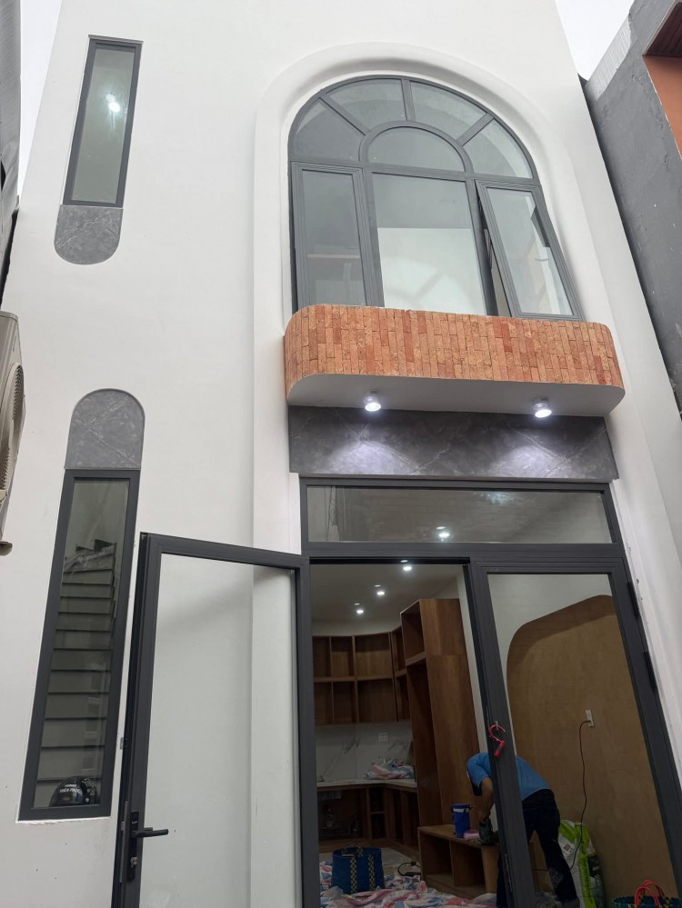 Bán cặp nhà trệt lầu mới hẻm 52 Hùng Vương