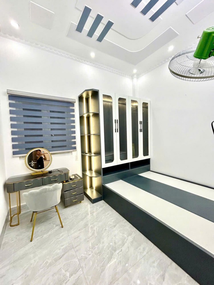 Bán nhà trệt 2 lầu trục chính hẻm 567 Hồ Bún Xáng