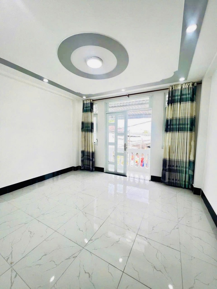 Cho thuê nhà trệt 2 lầu 4 phòng ngủ hẻm Mậu Thân gần siêu thị Lotte