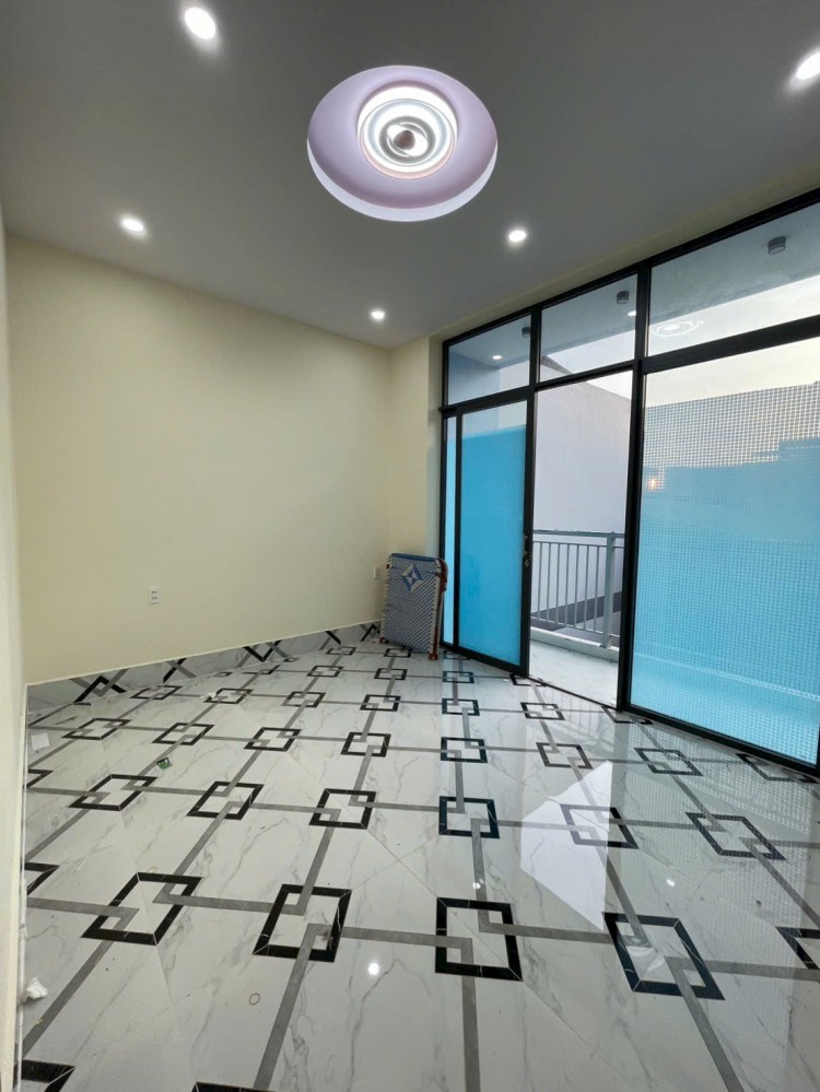 Cho thuê nhà trệt lầu hẻm 79 Nguyễn Đệ lộ nhựa 6 m