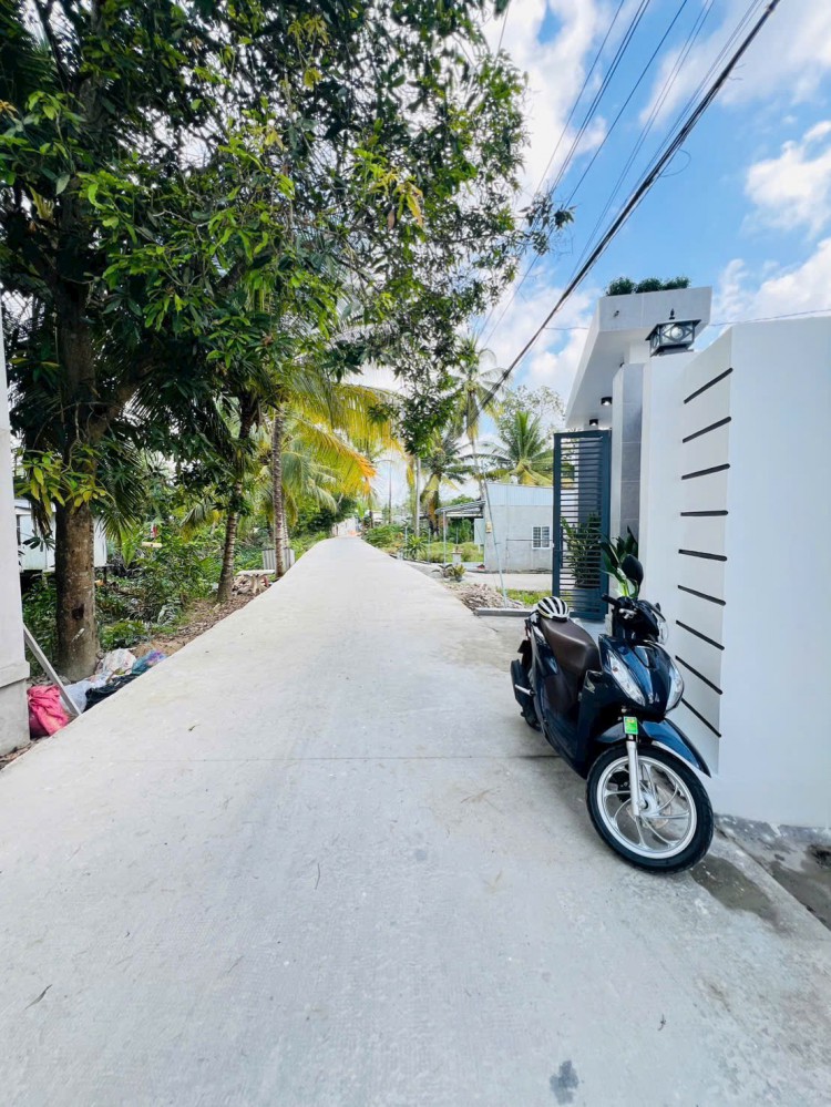 Bán nhà trệt lầu mới rộng lộ oto gần bệnh viện số 10