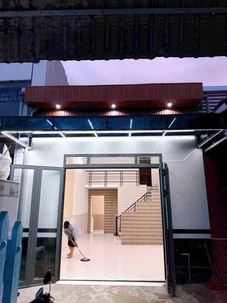 BÁN NHÀ TRỆT LỮNG, TRỤC CHÍNH TỔ 15, BÌNH PHÓ A ( kdc sơn thủy củ) Đ.NGUYỄN VĂN LINH - P.LONG TUYỀN - Q.BÌNH THUỶ. ( cach Nguyễn văn linh 120m)