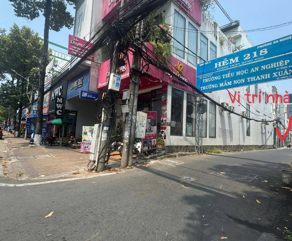 BÁN NHÀ TRỆT 2 LẦU MỚI ĐẸP TRỤC CHÍNH HẺM 218 TRẦN HƯNG ĐẠO, THUẬN TIỆN KINH DOANH MUA BÁN