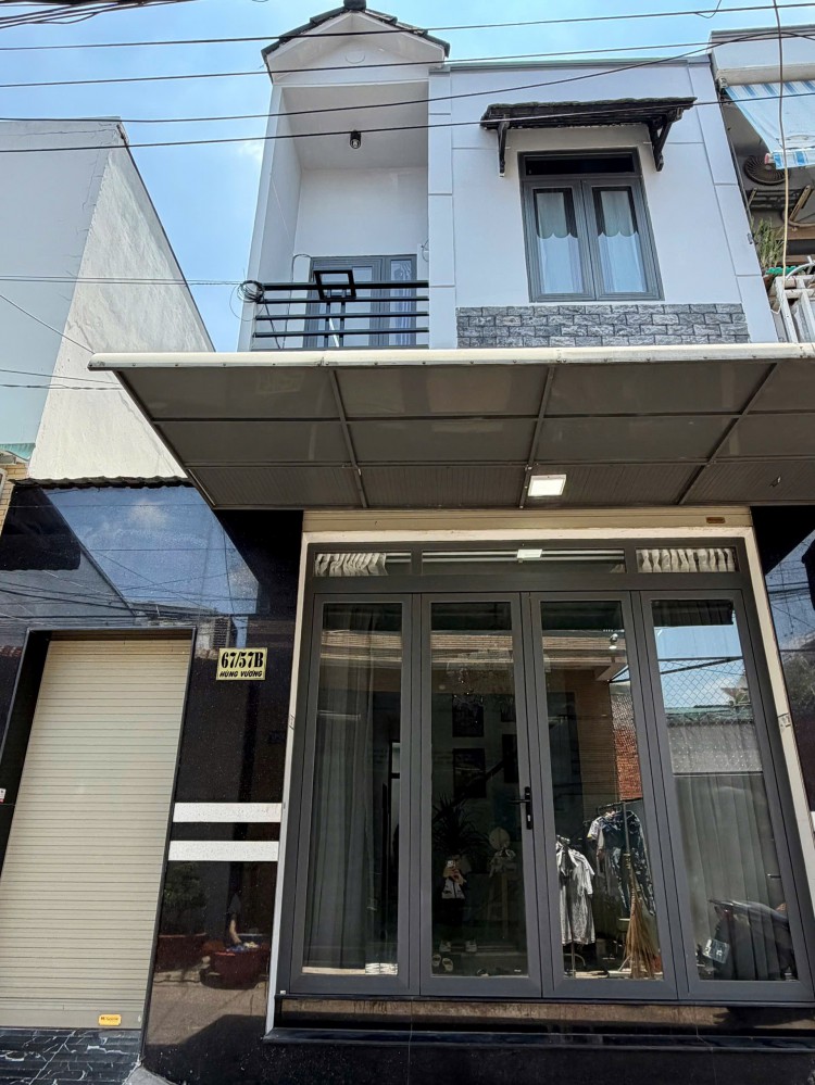 Bán Nhà Lầu Hiện Đại Hẻm 67 Hùng Vương  Nằm Cách Bờ Kè Nguyễn Trãi 50M Có Chỗ Đậu ÔTÔ Trung Tâm Ninh Kiều TPCT