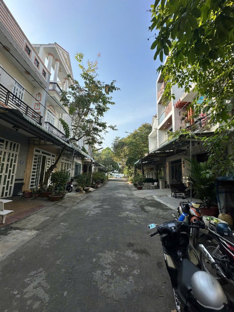 BÁN GẤP NỀN KĐT HƯNG PHÚ – GIÁ TỐT CHỐT NHANH