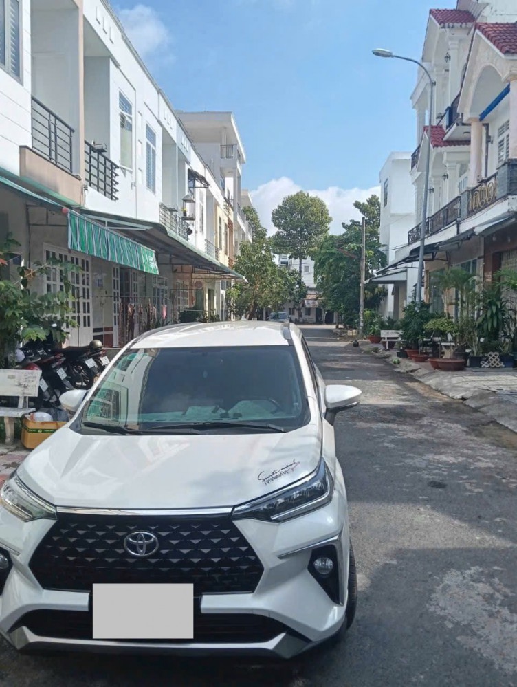 Nhà 1 trệt 1 lầu  => Đường B2 KDC Hưng Phú ,P. Hưng Phú  ,Tp Cần Thơ. Nhà đg cho thuê, xem liên hệ trước!