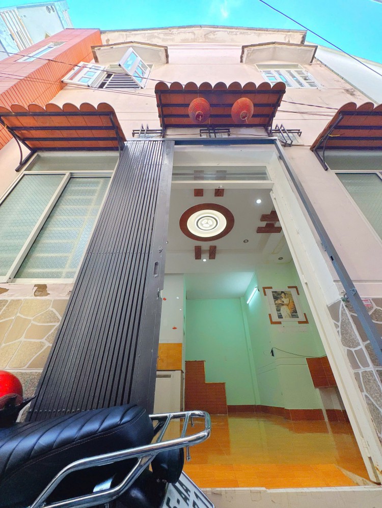 NHÀ MỚI ĐẸP – rất hợp vợ chồng trẻ cần nhà trung tâm Ninh Kiều, giá vừa tầm