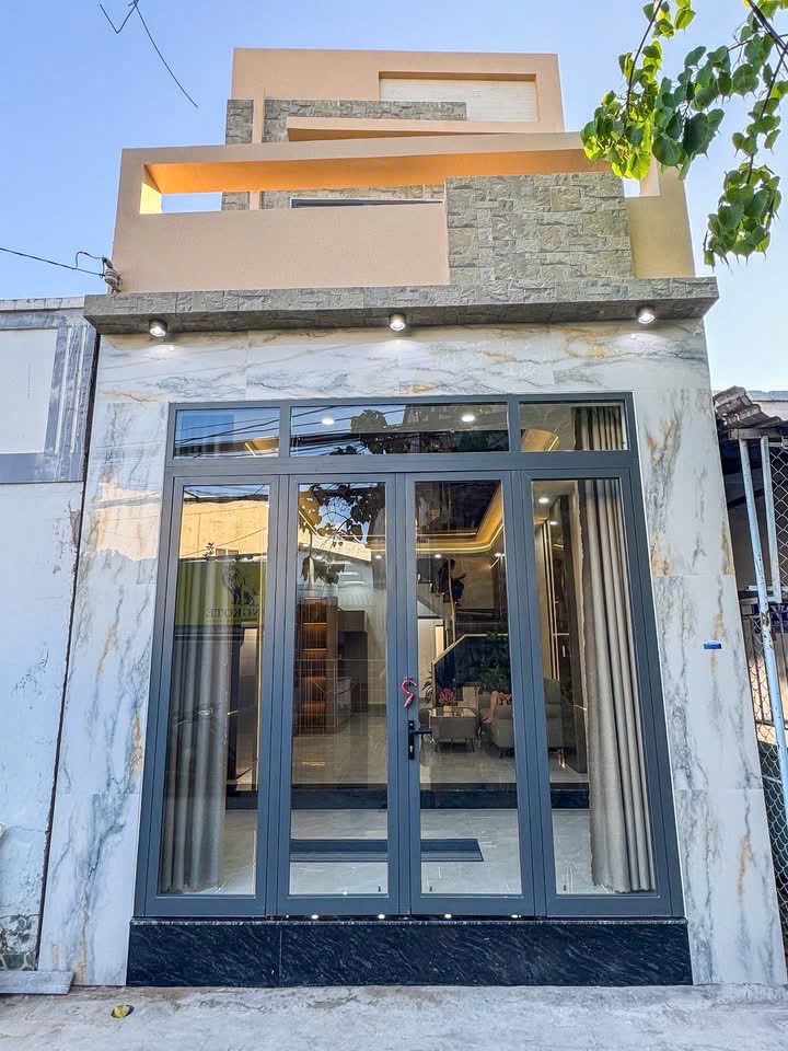 NHÀ 1 TRỆT 1 LẦU THUẬN TIỆN KINH DOANH MUA BÁN TRỤC CHÍNH HẺM 534 ĐƯỜNG 30 THÁNG 04  - PHƯỜNG TÂN AN - TP CẦN THƠ