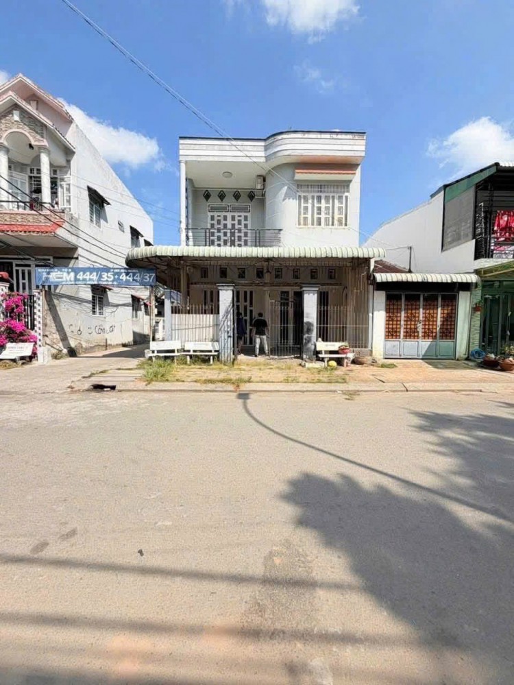 NHÀ TRỆT LẨU ĐÚC GÓC 2 MẶT TIỀN ĐƯỜNG NGUYỄN THỊ TỒN - BÌNH THUỶ - TP CẦN THƠ