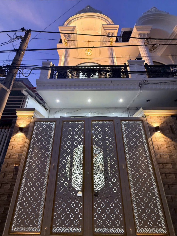 BÁN 03 CĂN NHÀ TRỆT LẦU XÂY MỚI - HẺM 388 CÁCH NGUYỄN VĂN CỪ 350m. CÁCH KHU ĐẠI NGÂN 150m| FULL NỘI THẤT, GẦN ĐẠI HỌC Y DƯỢC
