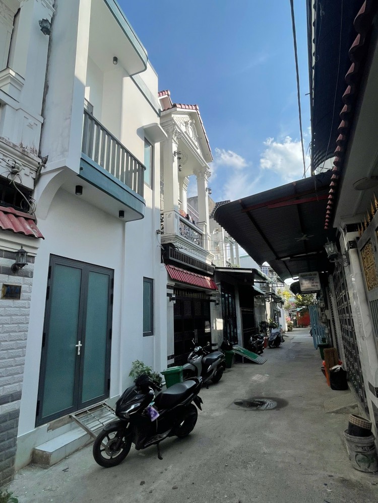 Bán trệt lầu 3 phòng ngủ gần trường Đại Học Tây Đô, gần chợ Cái Răng, Cần Thơ