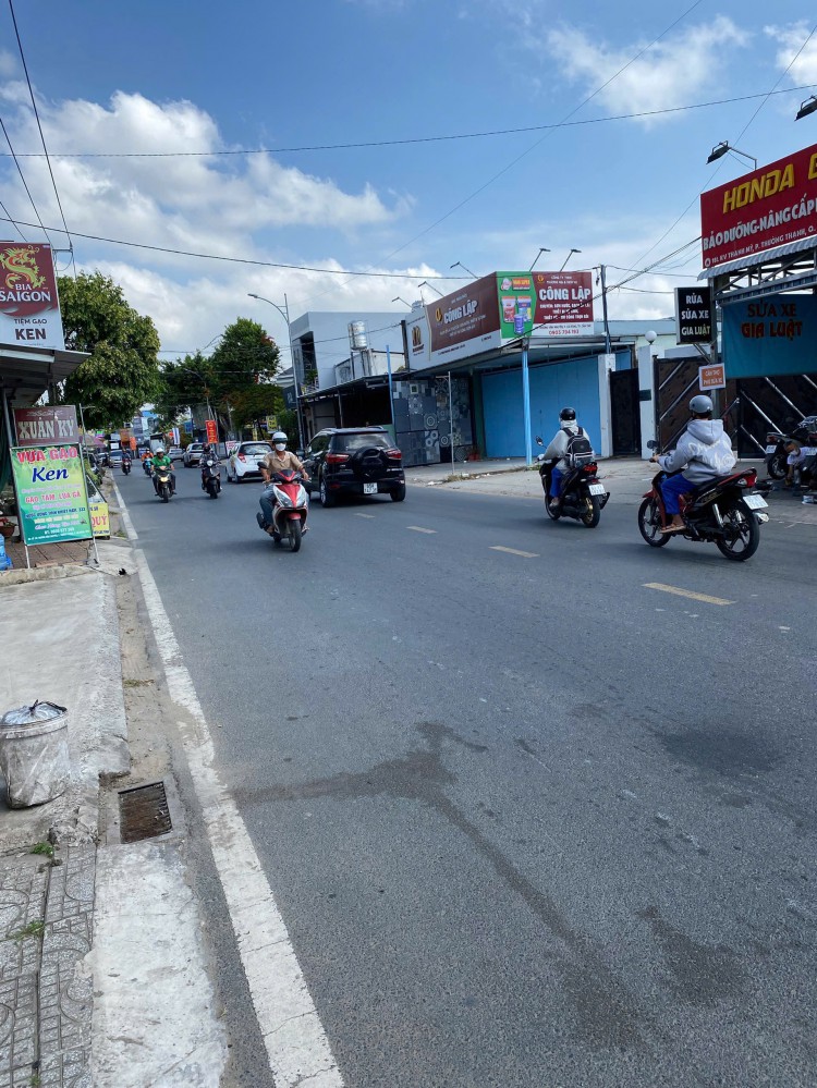 CẦN BÁN GẤP NỀN BIỆT THỰ -  MẶT TIỀN ĐƯỜNG TRƯƠNG VĨNH NGUYÊN- Đoạn Đầu Đường - CÁCH QL 1A 250m - Cái Răng - TPCT