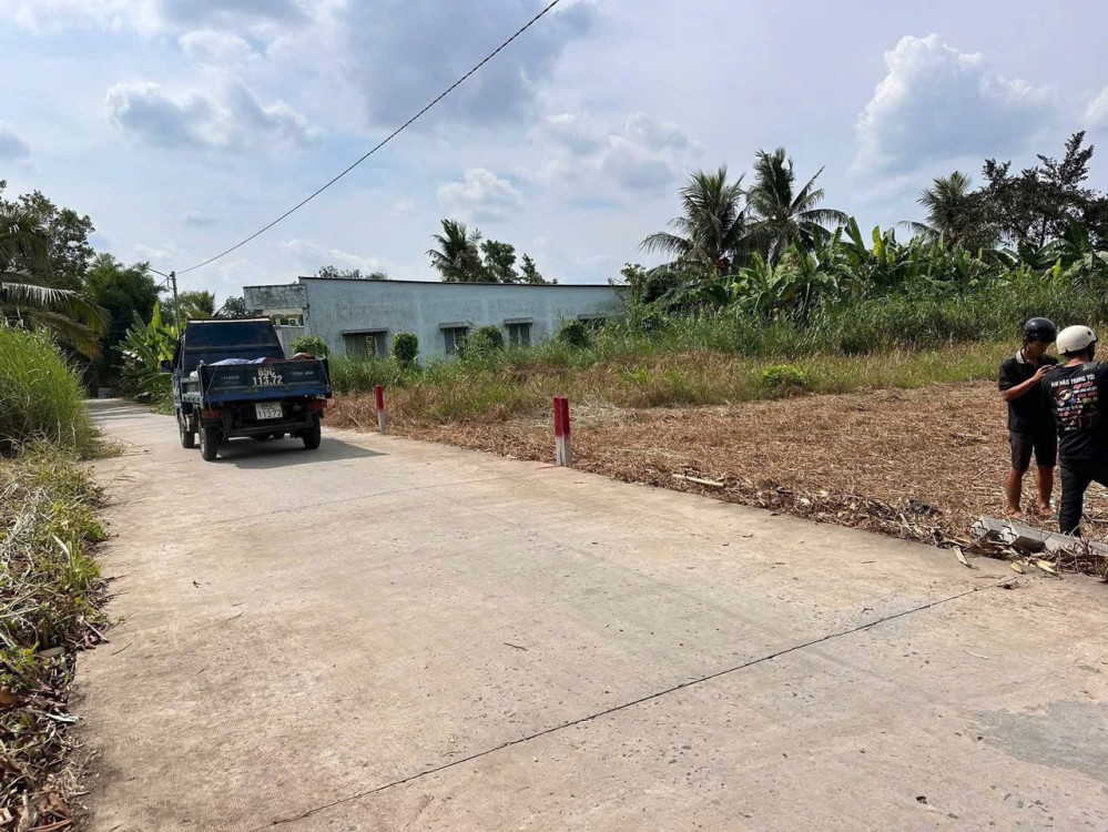 BÁN NỀN GẦN 756m2, RẠCH KHOÁN CHÂU ĐI VÀO 1KM TỚI NỀN PHƯỜNG LONG TUYỀN TP CẦN THƠ. THÍCH HỢP LÀM NHÀ NGHĨ DƯỠNG BỎ PHỐ VỀ VƯỜN.