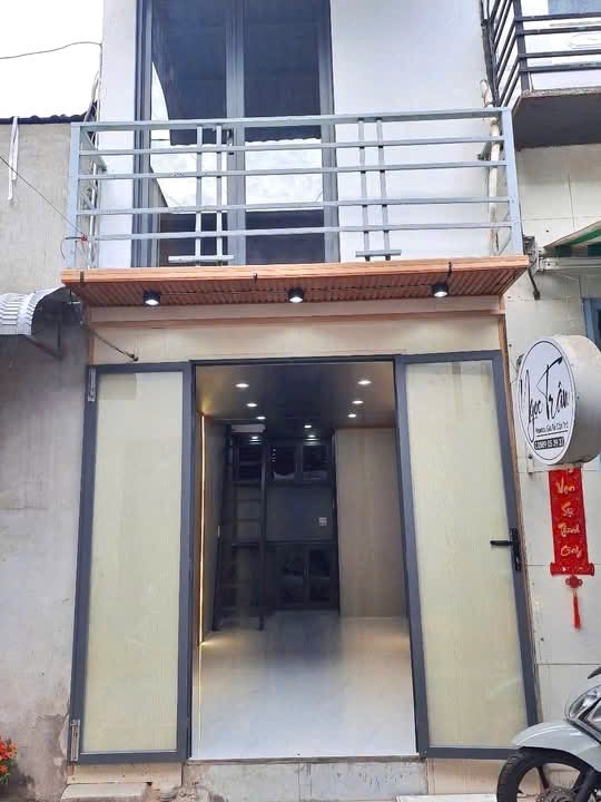 NHÀ TRỆT LẦU MINI TRỤC CHÍNH HẺM 311 NGUYỄN VĂN CỪ