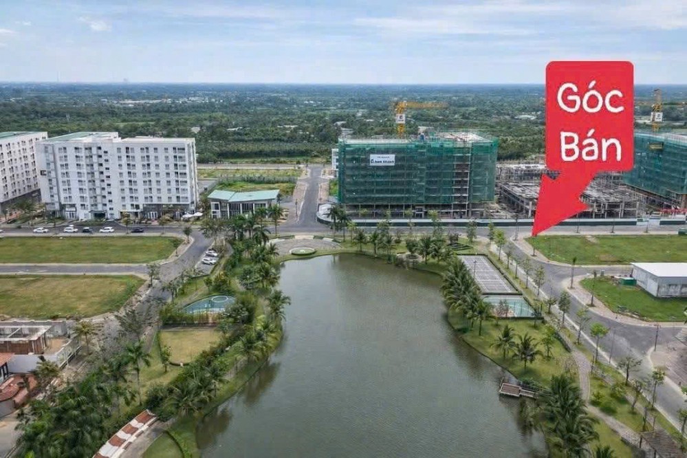 Bán cặp nền góc 2 mặt tiền đối diện hồ cảnh quan KDC Nam Long 2 Central Lake (9A)  Vị trí: Nền tuyệt đẹp đối diện hổ cảnh quan