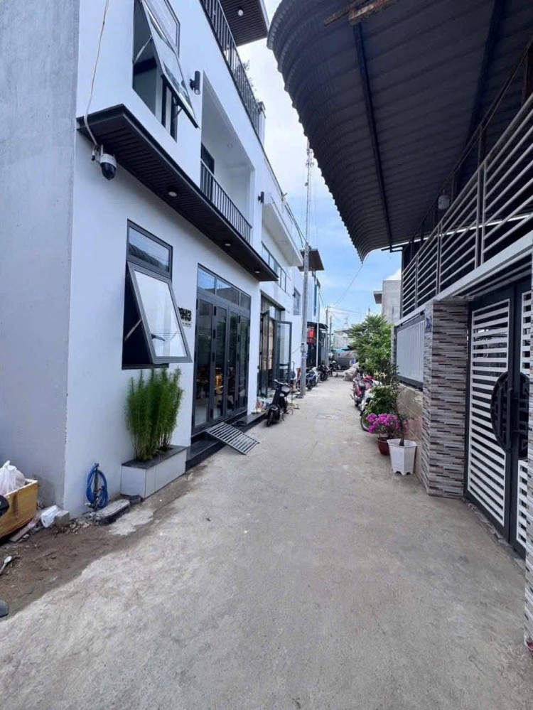 NỀN TRỤC CHÍNH HẺM 3 BÙI HỮU NGHĨA - BÌNH THUỶ- TP CẦN THƠ