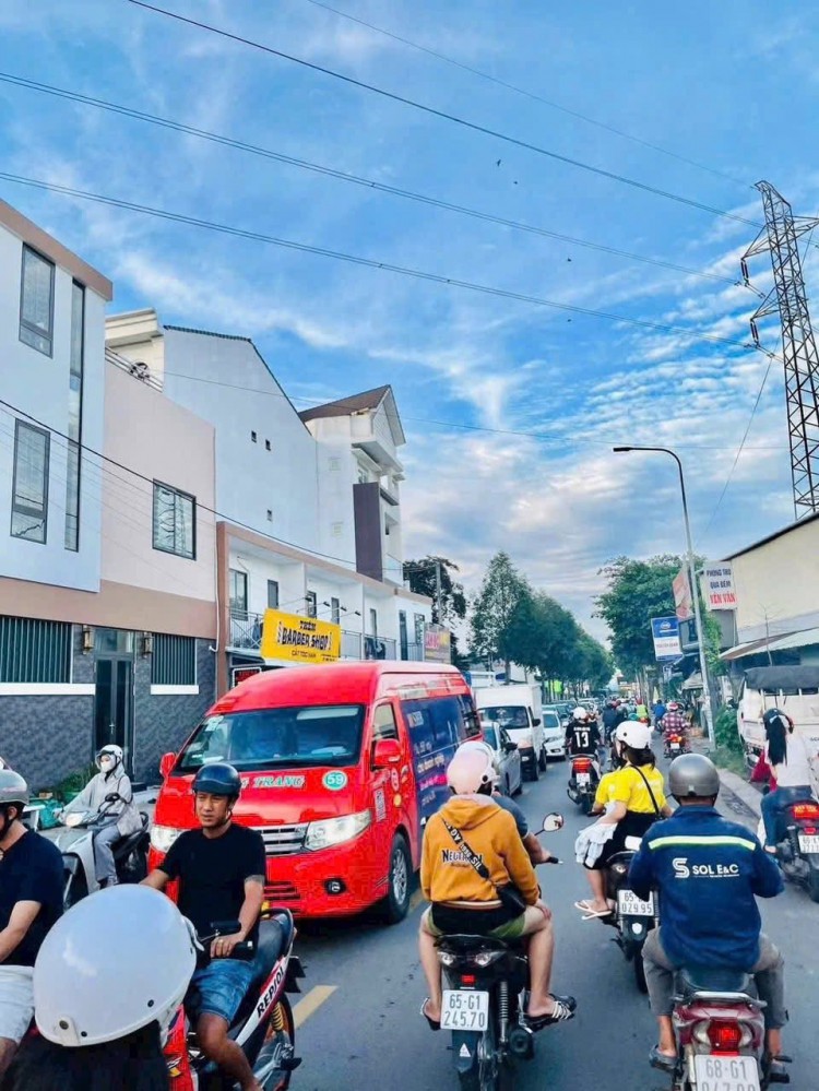 NỀN 95m2 TRỤC CHÍNH MẶT TIỀN PHẠM SƠN KHAI KHU CBGV ĐH CẦN THƠ.