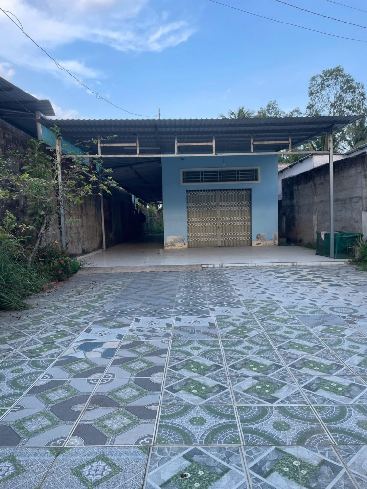 BÁN LÔ ĐẤT RỘNG 709 m2 PHƯỚC THỚI Ô MÔN CÁCH QUỐC LỘ 91B KHOẢNG 1,2km TẶNG CĂN NHÀ CẤP 4 KIÊN CỐ.