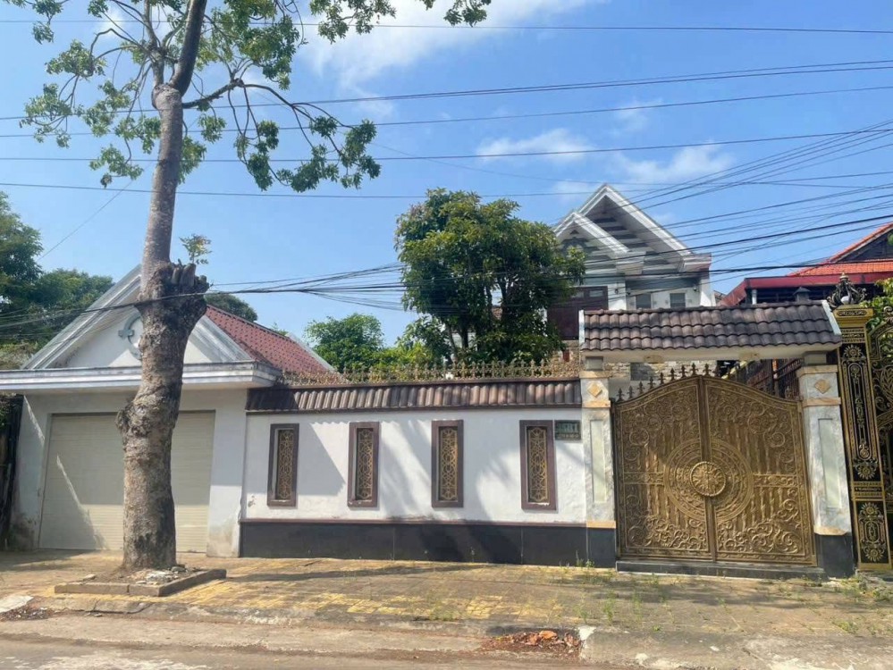 BÁN BIỆT THỰ HỒ BƠI 490M2- KDC CÔNG AN (GIÁP KDC NAM LONG)
