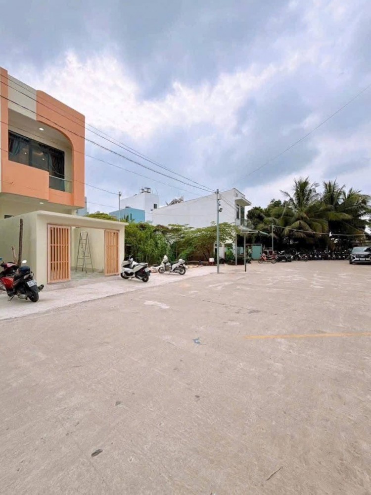 B.ÁN N.HÀ TRỆT LẦU XÂY MỚI CÓ SÂN ĐẬU Ô TÔ - LIỀN KỀ KHU ĐÔ THỊ MỚI ĐẠI NGÂN - CÁCH NGUYỄN VĂN CỪ 50M, PHƯỜNG TÂN AN, TP. CẦN THƠ