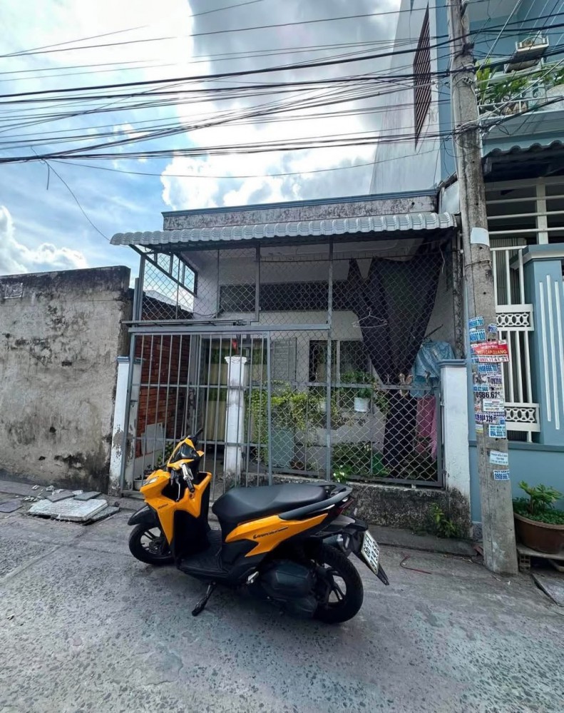 NHÀ TRỆT GÁC LỬNG CŨ KDC 148  TRUNG TÂM TP CẦN THƠ