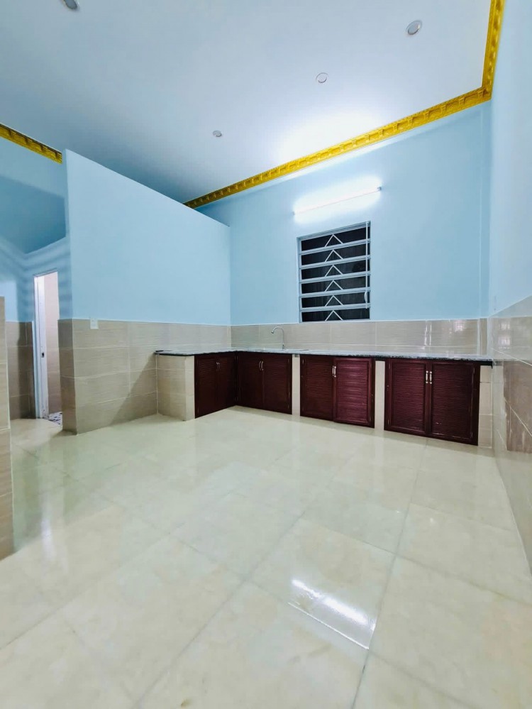BÁN NỀN TẶNG NHÀ CẤP 4 MẶT TIỀN CÂY GÒN, ĐƯỜNG TRẦN NAM PHÚ, THÔNG QUA HẺM LÒ MỔ, TÂN AN, TP CẦN THƠ ( Nắm chủ )