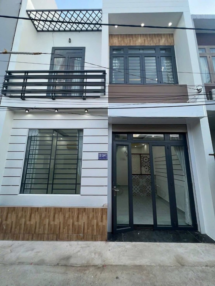 BÁN NHÀ TRỆT LẦU HẺM 9 ĐƯỜNG PHẠM NGỌC HƯNG, NINH KIỀU, CẦN THƠ