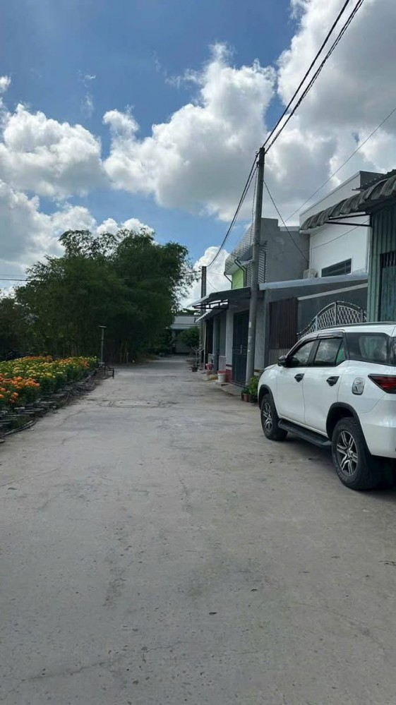 Bán nền ngộp đường số 1 KDC cửu long