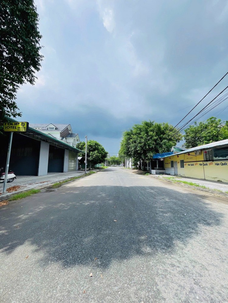 (KHO HÀNG KDC LONG THỊNH CÁCH TRỤC CHÍNH VÕ NGUYÊN GIÁP CHỈ 30 MÉT)