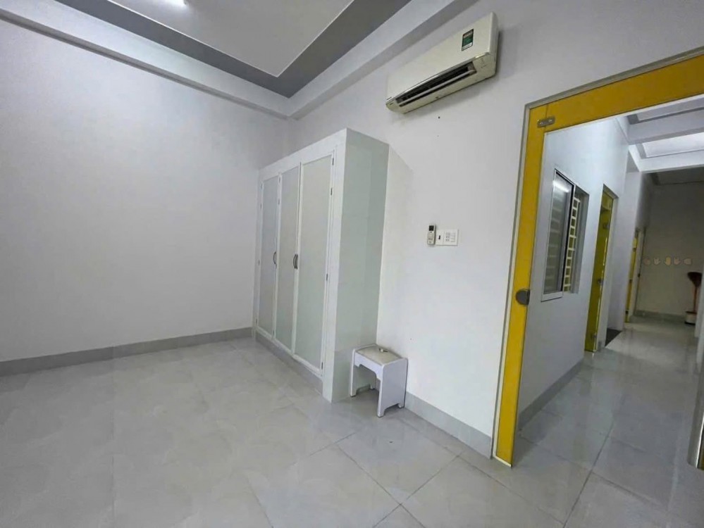 Cho thuê nhà 1 trệt 2 lầu mới xây, ngay mặt tiền chợ Mỹ Khánh, Cần Thơ
