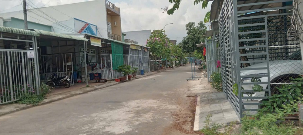 NHÀ CẤP 4 TRỤC B5 KDC PHÚ AN