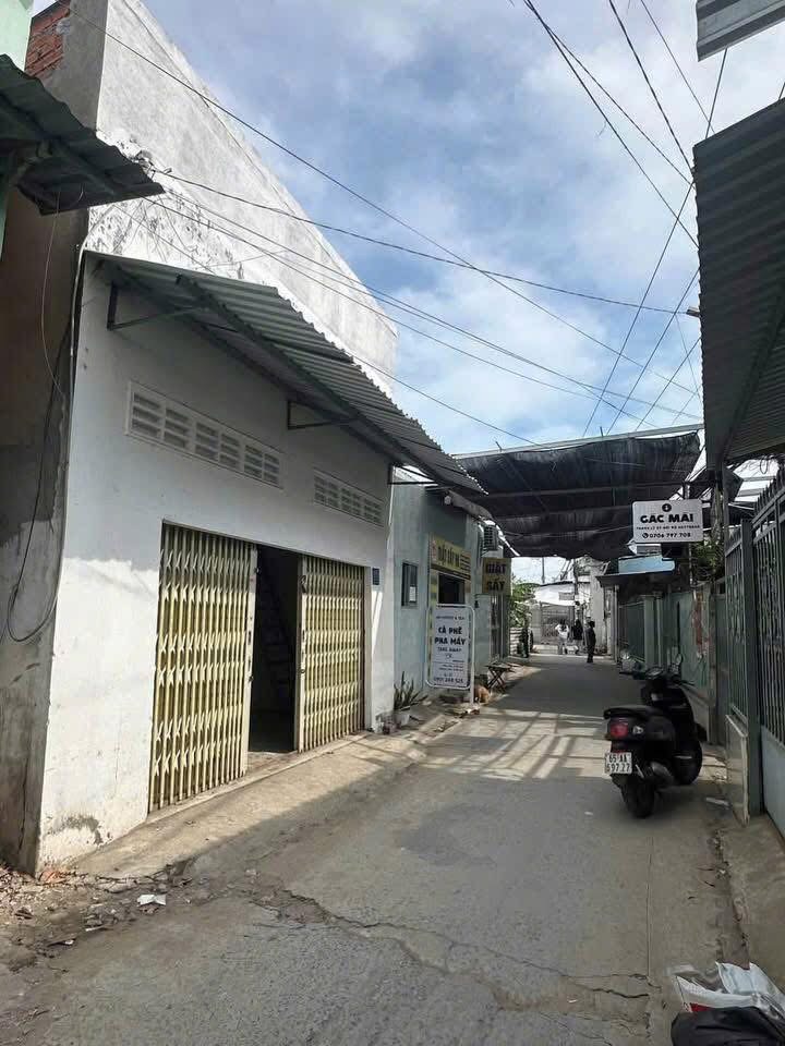 NHÀ 2 MẶT TIỀN KINH DOANH MUA BÁN GIÁ RẺ Trục chính liên tổ 4-5 đường Nguyễn Văn Linh, Ninh Kiều, thành phố Cần Thơ