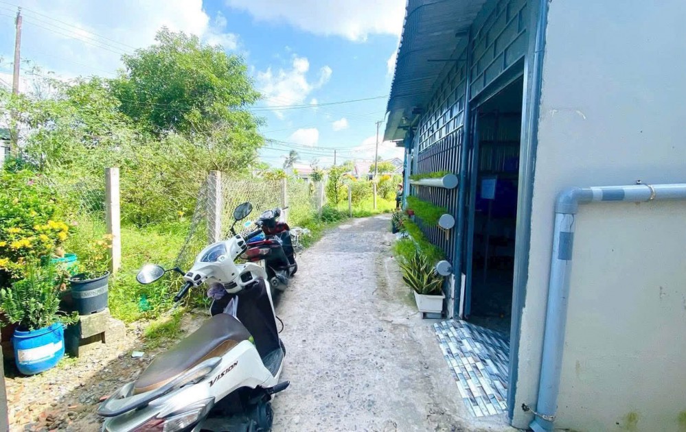 NHÀ ĐẸP ĐỊNH CƯ CÒN MỚI 90% THUỘC PHƯỜNG BÌNH THỦY CẦN THƠ