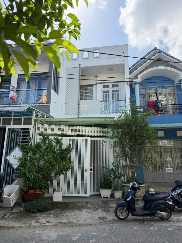Hàng hiếm :  Nhà 1 trệt 1 lầu đường Nam Cao KDC 91B - giá rẻ nhất thị trường