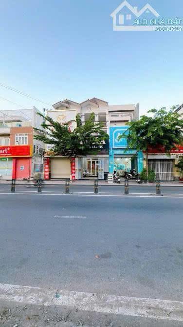 BÁN NHÀ 1 TRỆT 2 LẦU ĐƯỜNG TRẦN HOÀNG NA - KDC HỒNG PHÁT B.