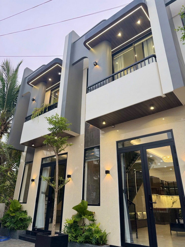 NHÀ XÂY MỚI 1 TRỆT 1 LẦU FULL NỘI THẤT HẺM 278 TẦM VU .