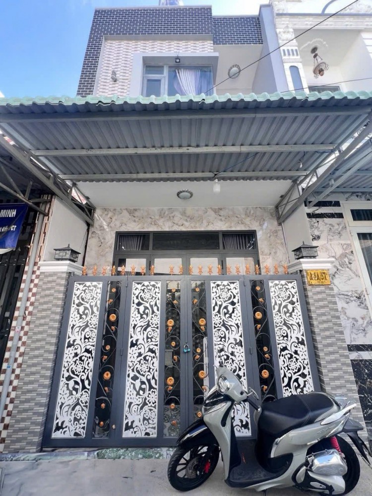 NHÀ TRỆT LẦU MỚI ĐẸP GIÁ RẺ - HẺM LIÊN TỔ 3-4 ĐƯỜNG NGUYỄN VĂN CỪ  - GẦN ĐẠI HỌC Y DƯỢC CẦN THƠ